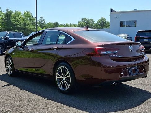 Certified 2018 Buick Regal Essence w/ Driver Confidence Package #1 AWD/4WD image 4