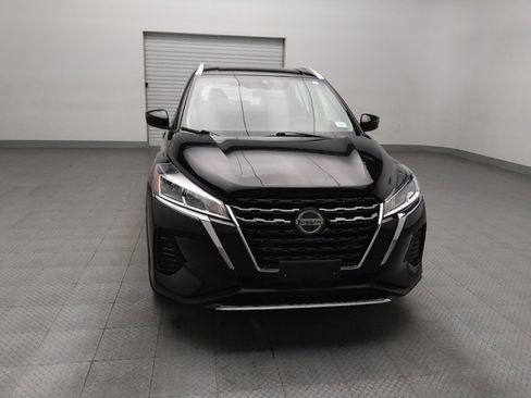 Used 2021 Nissan Kicks SV image 14