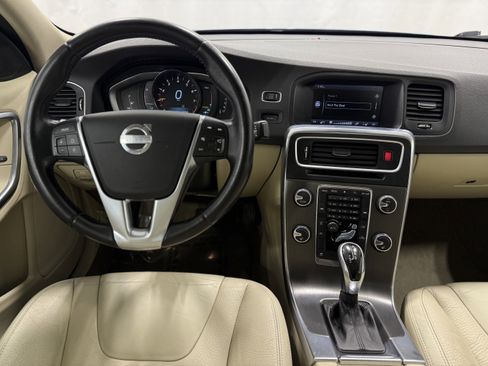 Used 2014 Volvo S60 T5 image 17