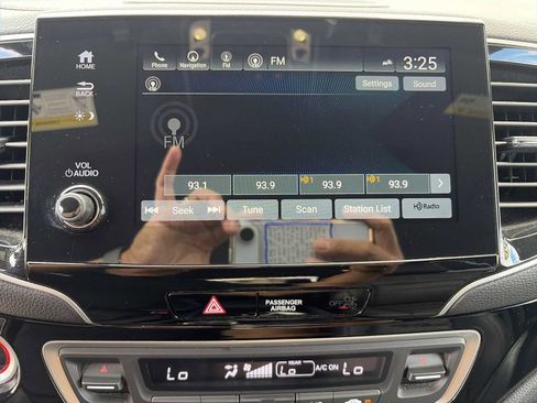 Used 2020 Honda Pilot Black Edition image 12