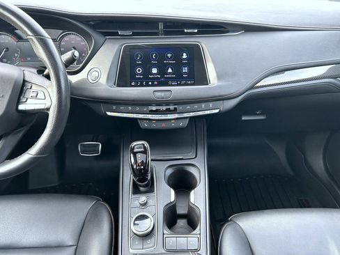 Certified 2023 Cadillac XT4 Sport w/ Cold Weather Package image 15