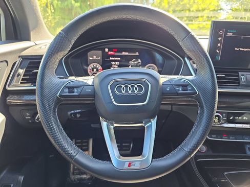 Used 2022 Audi SQ5 Premium Plus w/ Premium Plus Package AWD/4WD image 21