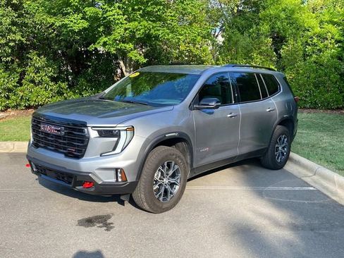 Used 2025 GMC Acadia AT4 AWD/4WD image 3