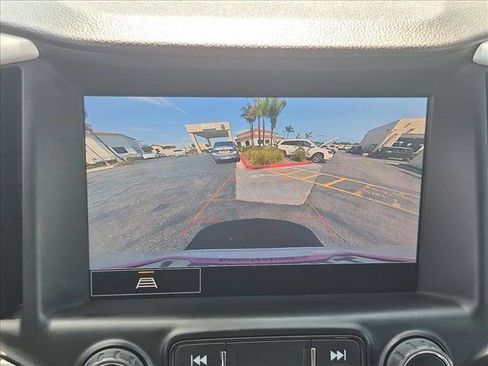 Used 2022 GMC Terrain SLT FWD image 14