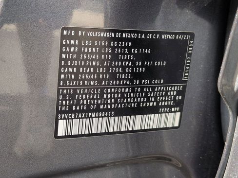 Used 2023 Volkswagen Tiguan SE R-Line image 24