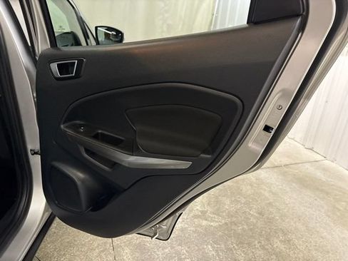 Used 2018 Ford EcoSport SE FWD image 18