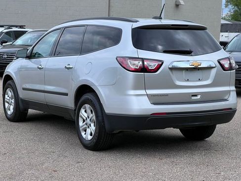 Used 2017 Chevrolet Traverse LS FWD image 10