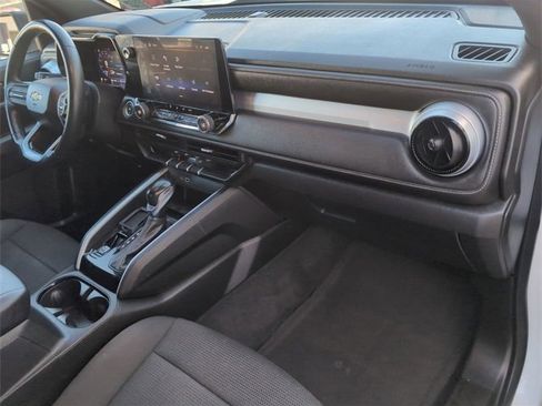 Certified 2024 Chevrolet Colorado LT w/ LT Convenience Package image 27