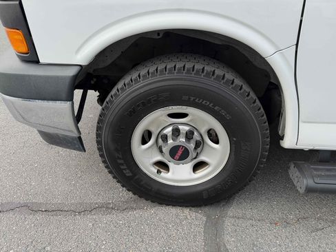 Used 2023 GMC Savana 2500 w/ Driver Convenience Package image 14