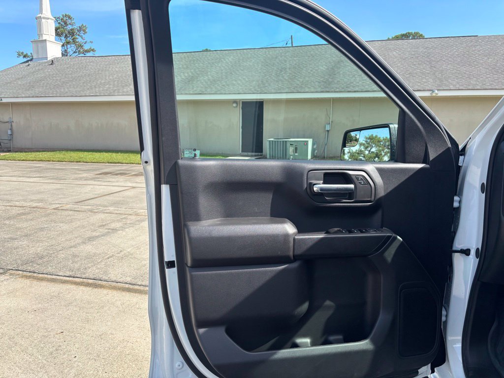 Used 2026 GMC Sierra 1500 Pro w/ Graphite Edition AWD/4WD image 17