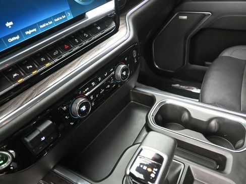 Used 2023 Chevrolet Silverado 1500 LTZ w/ LTZ Premium Texas Edition AWD/4WD image 23