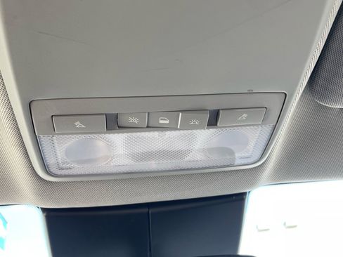 Used 2022 Chevrolet Trax LT w/ Driver Confidence Package AWD/4WD image 12