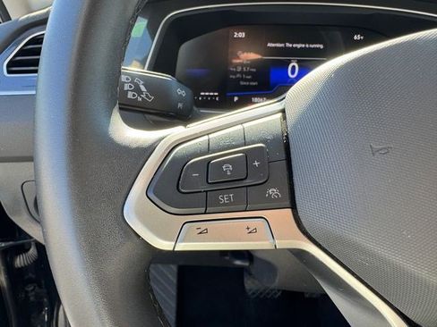 Used 2024 Volkswagen Tiguan SE image 22