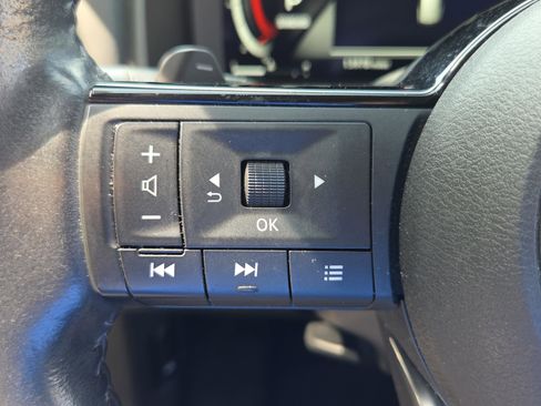 Used 2023 Nissan Rogue Platinum w/ Platinum Premium Package FWD image 25