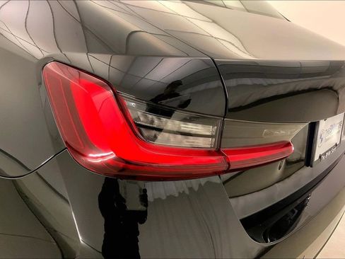 Certified 2023 BMW 330e w/ Convenience Package image 28