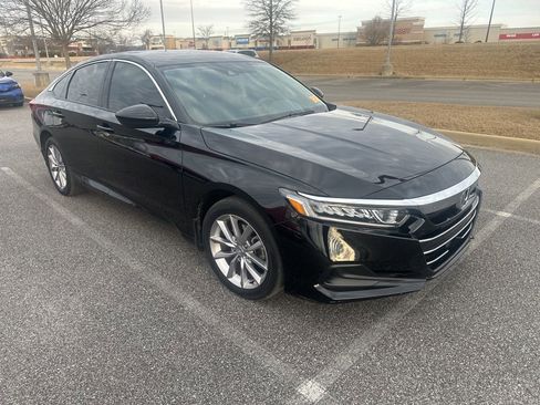 Used 2021 Honda Accord LX image 3