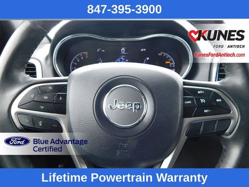 Used 2020 Jeep Grand Cherokee Laredo image 29