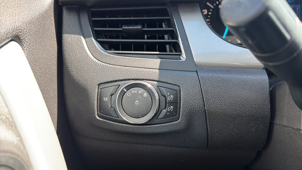 Used 2014 Ford Edge SEL AWD/4WD image 19