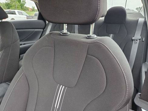 Used 2024 Hyundai Elantra SEL FWD image 14