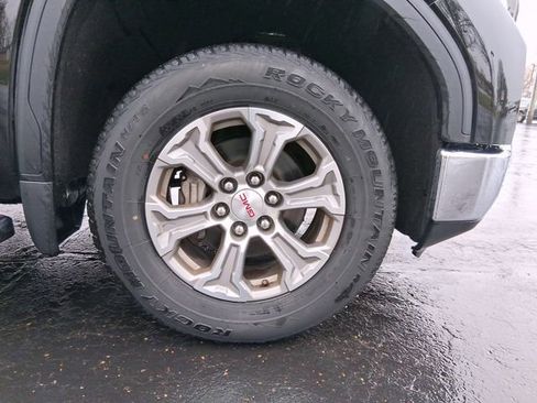 Used 2021 GMC Sierra 1500 SLE w/ Preferred Package image 7