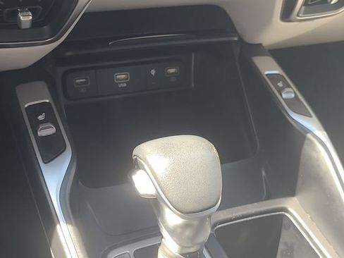Used 2023 Kia Sorento S AWD/4WD image 22