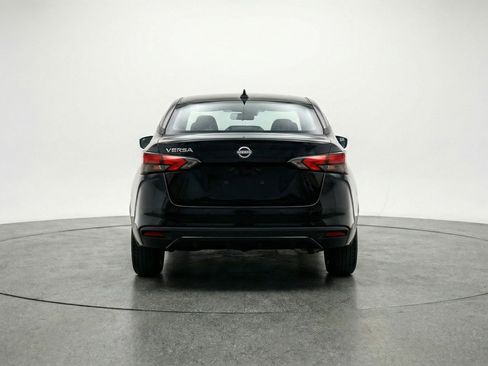 Used 2025 Nissan Versa SV image 7