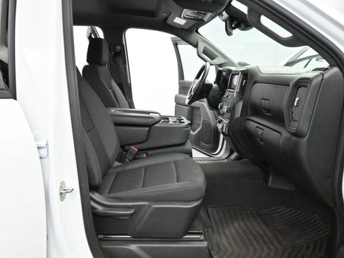 Used 2024 Chevrolet Silverado 2500 Custom w/ Custom Value Package image 27