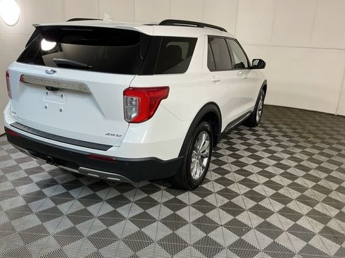 Used 2023 Ford Explorer XLT w/ Equipment Group 202A AWD/4WD image 6