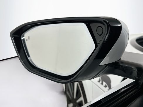 Used 2024 Lucid Air Pure RWD image 16