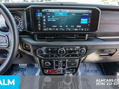 Used 2024 Jeep Wrangler Rubicon image 38
