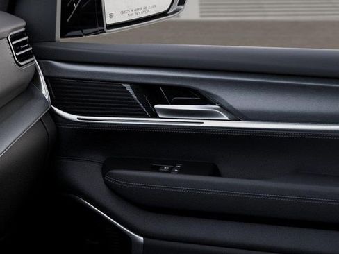 New 2026 Jeep Grand Wagoneer Limited AWD/4WD image 25