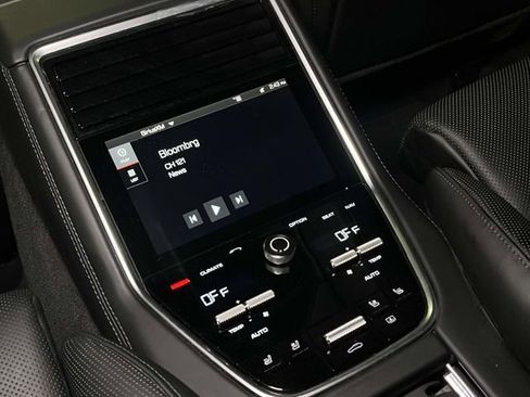 Used 2018 Porsche Panamera Turbo S AWD/4WD image 26
