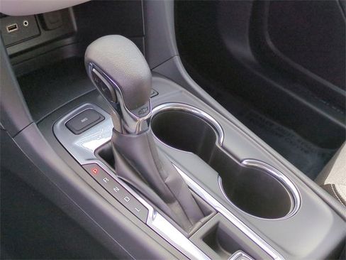 Used 2023 Chevrolet Equinox LT w/ Driver Convenience Package image 20