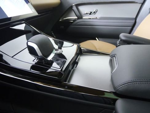 Used 2025 Land Rover Range Rover Sport Dynamic SE image 29