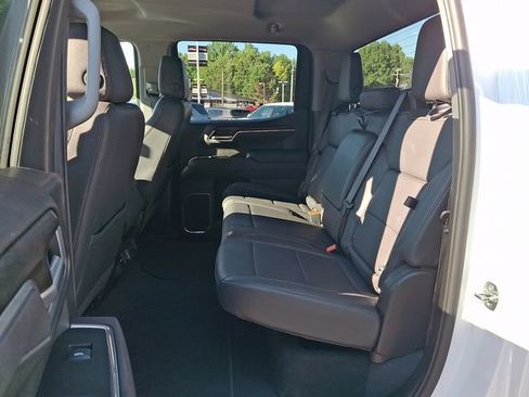 Used 2025 GMC Sierra 1500 SLT AWD/4WD image 10