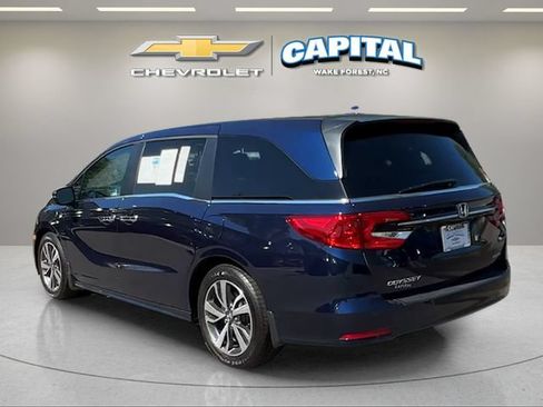 Used 2023 Honda Odyssey Touring image 3