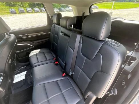 Used 2022 Kia Telluride EX w/ Towing Package AWD/4WD image 23