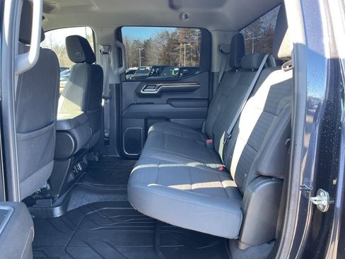 Used 2023 Chevrolet Silverado 1500 LT AWD/4WD image 30
