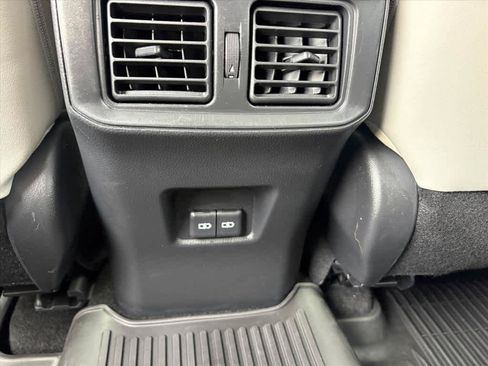 Used 2023 Toyota RAV4 Limited AWD/4WD image 10