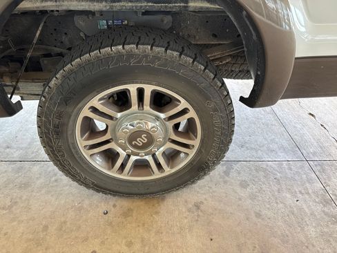 Used 2015 Ford F250 King Ranch w/ FX4 Off-Road Package AWD/4WD image 11