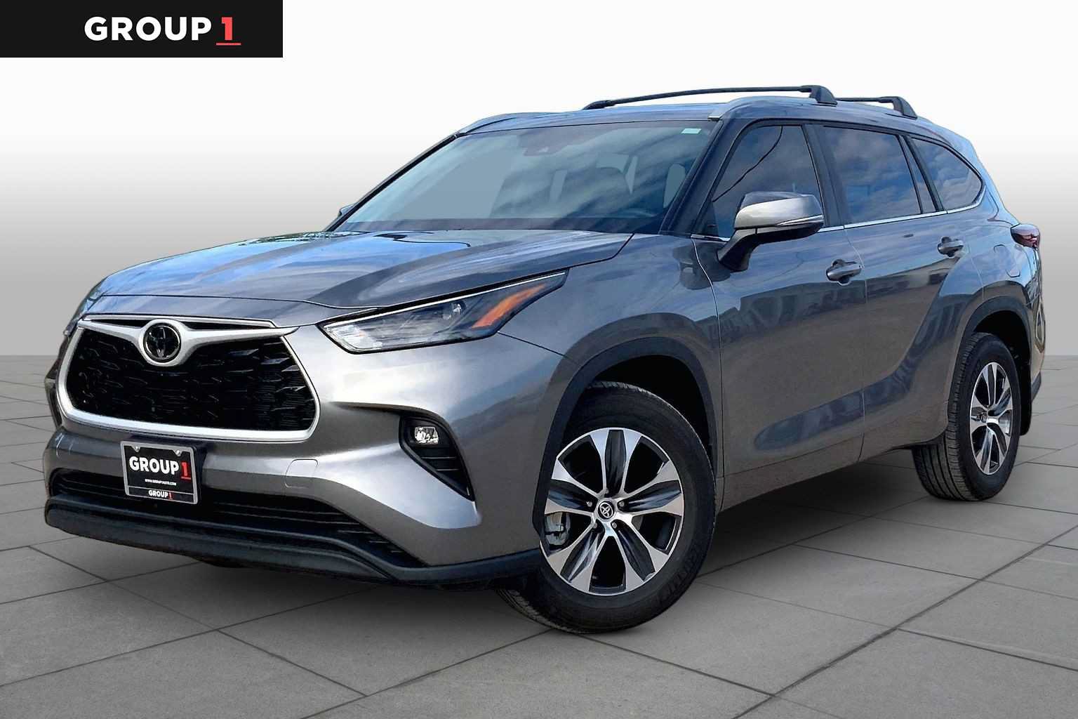 Used 2026 Toyota Highlander XLE AWD/4WD image 1