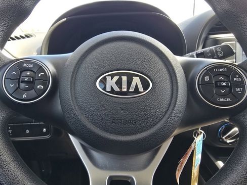 Used 2020 Kia Soul LX image 27