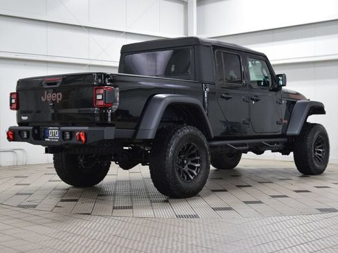 Used 2026 Jeep Gladiator Mojave w/ Safety Group AWD/4WD image 7