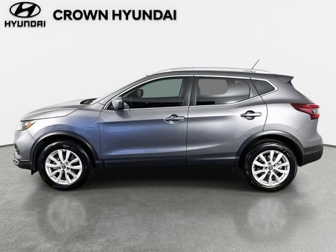 Used 2022 Nissan Rogue Sport SV w/ Technology Package image 9