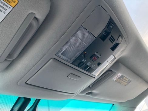 Used 2018 Lexus GX 460 Luxury w/ Preferred Accessory Package image 30