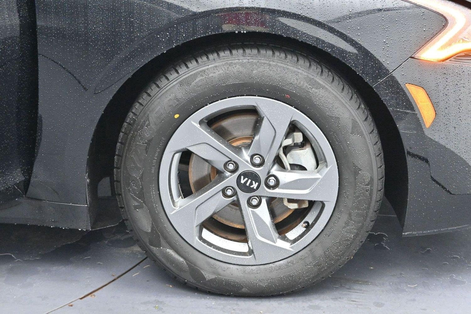 Used 2021 Kia K5 LXS FWD image 29