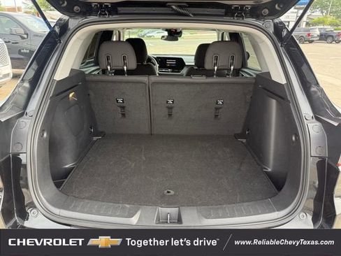 Used 2025 Chevrolet TrailBlazer LT AWD/4WD image 32