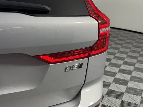 Used 2023 Volvo XC60 B5 Plus w/ Climate Package AWD/4WD image 15