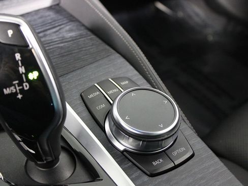 Used 2023 BMW 530e w/ M Sport Package image 13