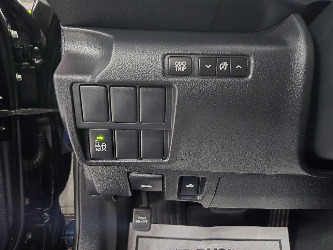 Used 2015 Lexus IS 250 AWD w/ Luxury Package image 18